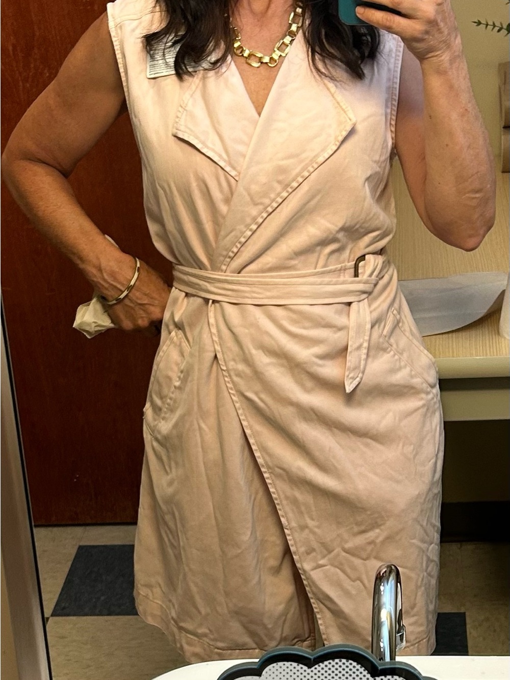 GAP Sleeveless Wrap Midi Dress in Pale Blush, size M